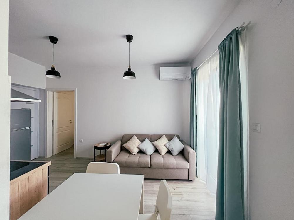 Apartments Happy ซูโกชัน ภายนอก รูปภาพ